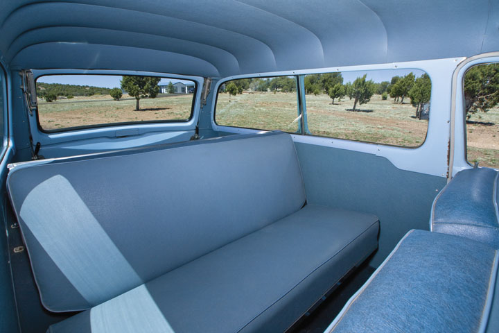 1954 Studebaker Commander DeLuxe Conestoga