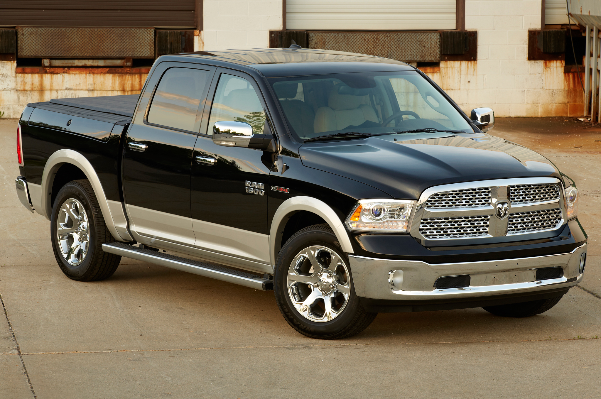 2014-Ram-1500-laramie-EcoDiesel1 - The Daily Drive | Consumer Guide®