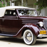 1936 Ford DeLuxe Club Cabriolet