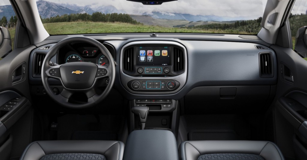 2015-Chevrolet-Colorado-026-medium