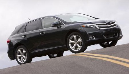 2013_Toyota_Venza_003_43673_2524_low