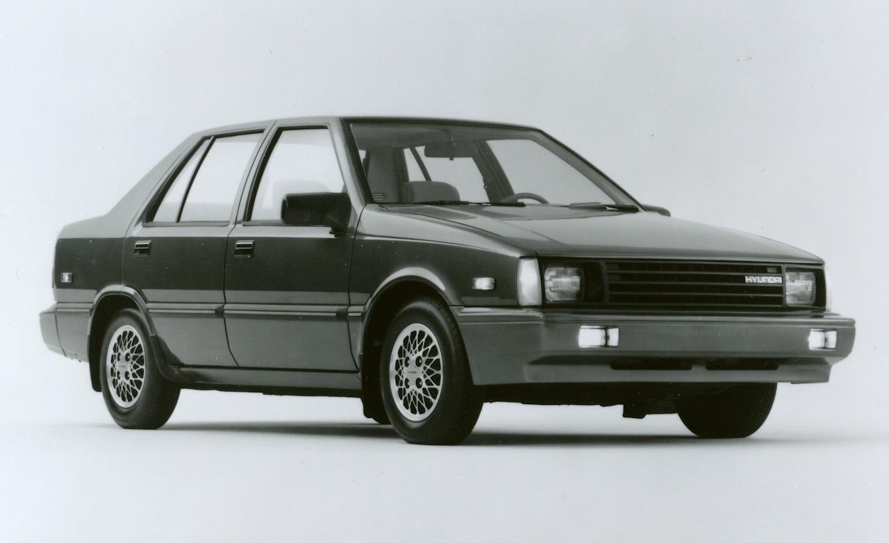 1986-hyundai-excel-gls-sedan-photo-365018-s-1280x782