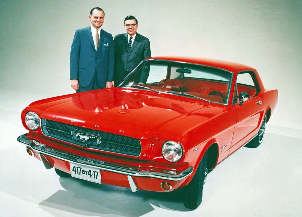 Ford-Mustang_1965_1024x768_wallpaper_01