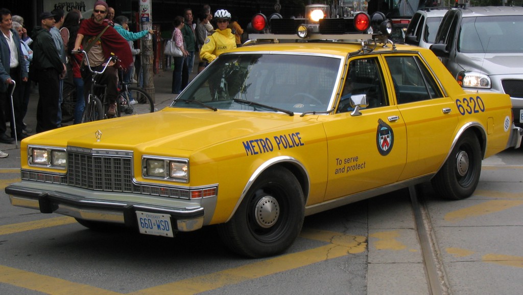 YellowToronto Police Car, Chrysler M-Body
