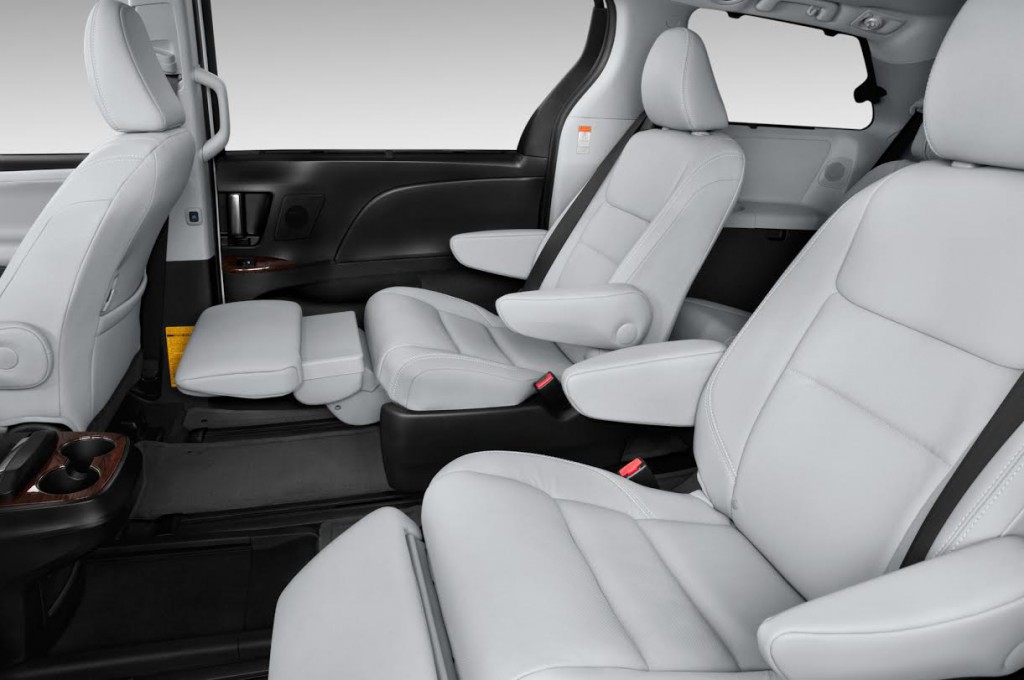 2015 Toyota Sienna lounge chairs 