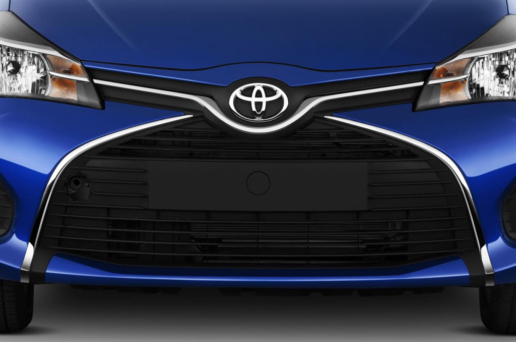 2015 Toyota Yaris LE 