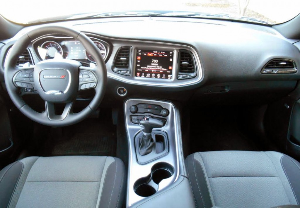 2015 Dodge Challenger Cabin 