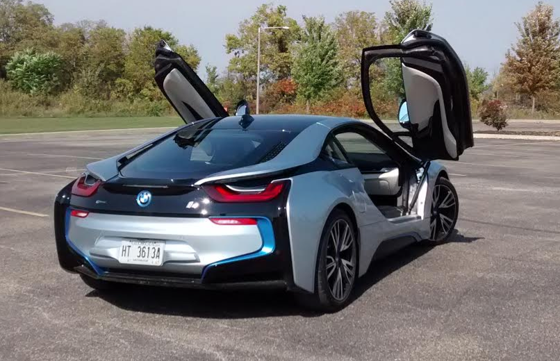 2015 BMW i8, doors open 