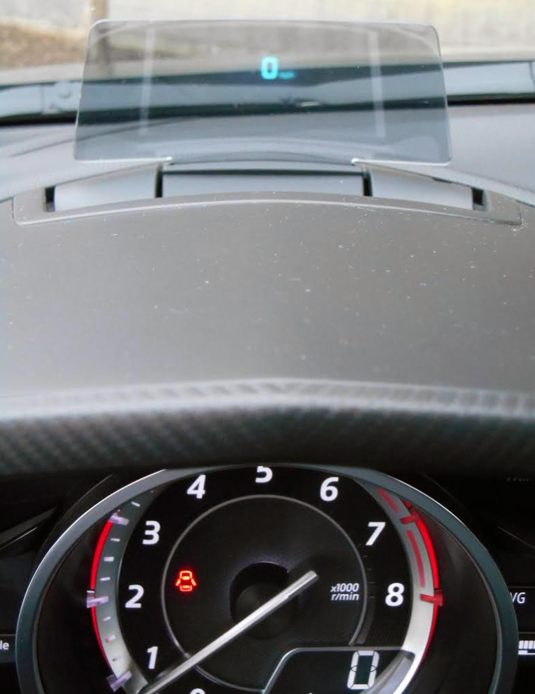 Mazda 3 HUD