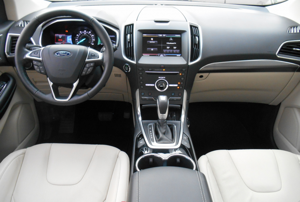 2015 Ford Edge dash