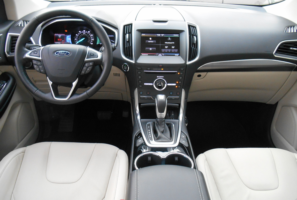 2022 ford edge interior dimensions