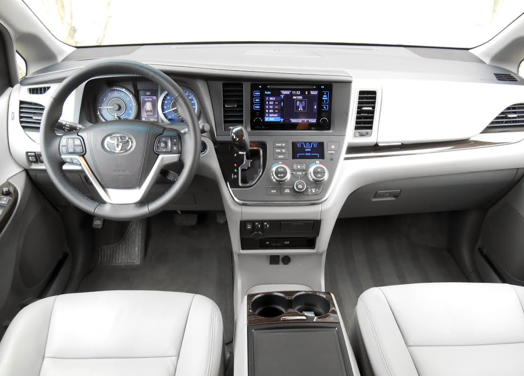 2015 Toyota Sienna 