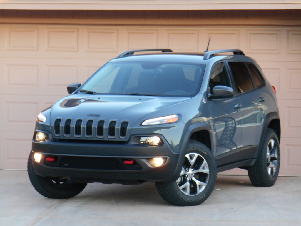 Test Drive 2015 Jeep Cherokee Trailhawk The Daily Drive