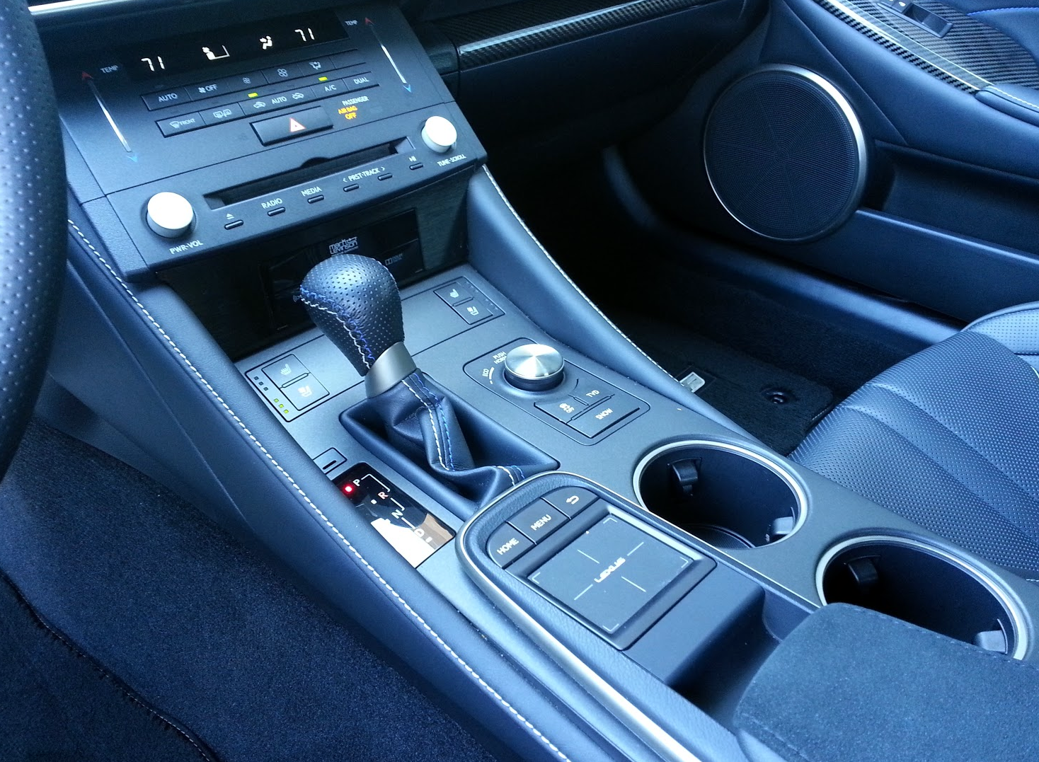 Lexus RC Console 