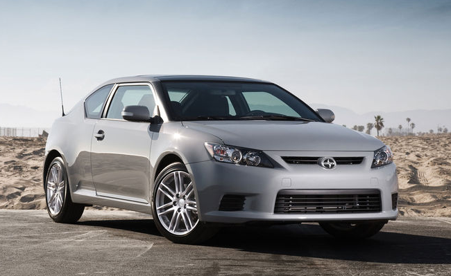 Scion tC, concrete 