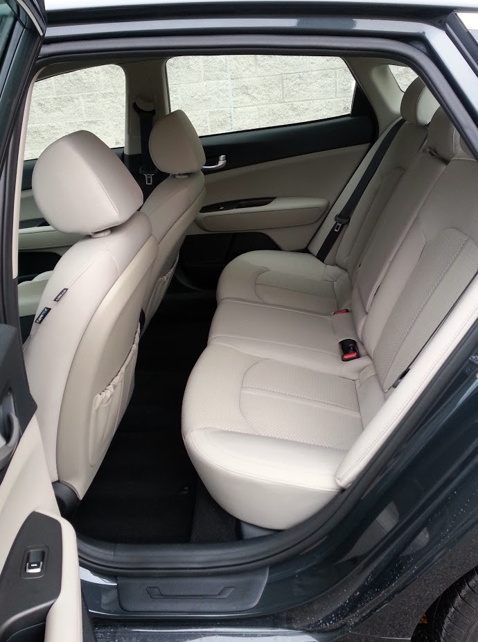 Optima rear seat 