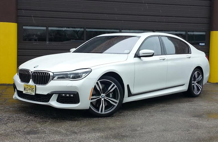 Test Drive: 2016 BMW 750i | The Daily Drive | Consumer Guide® The Daily