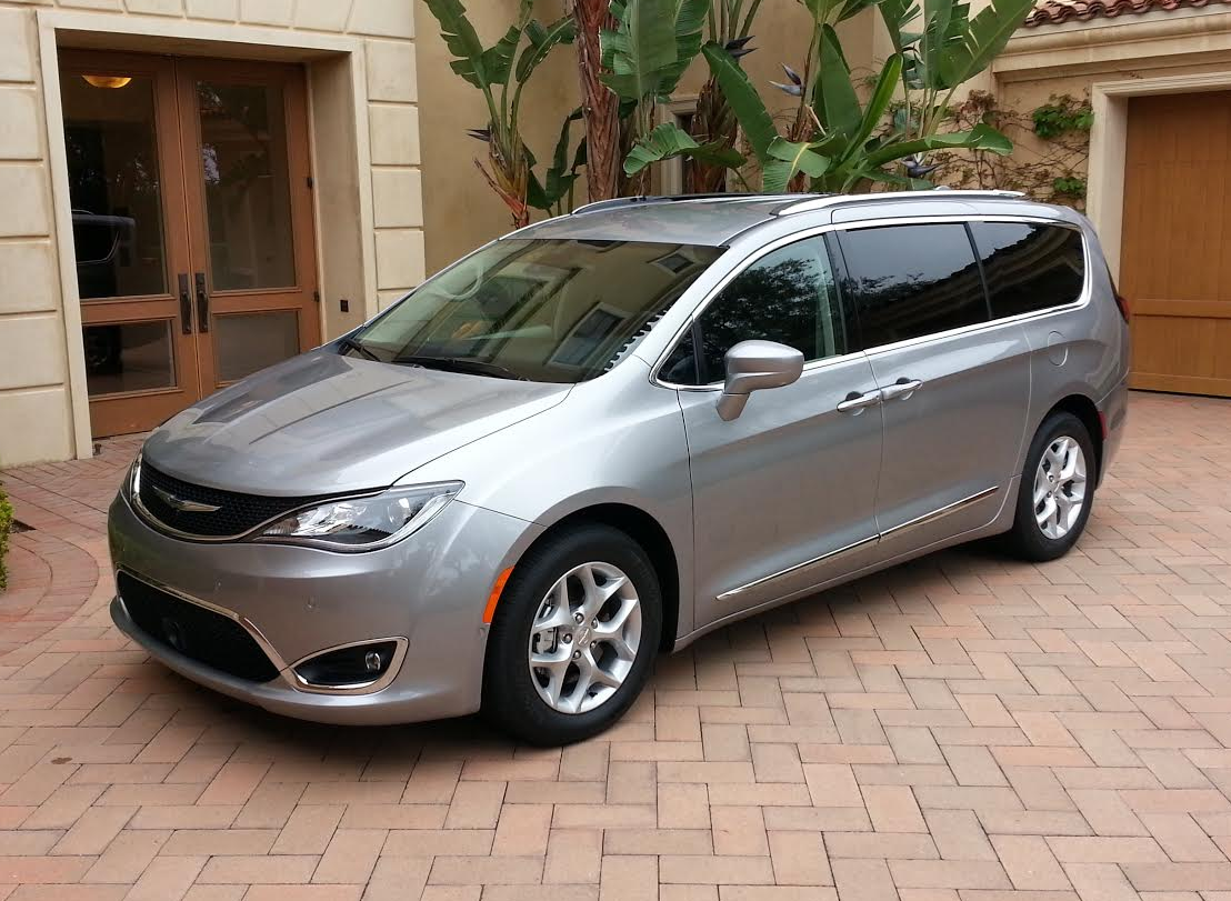 First Spin 2017 Chrysler Pacifica The Daily Drive
