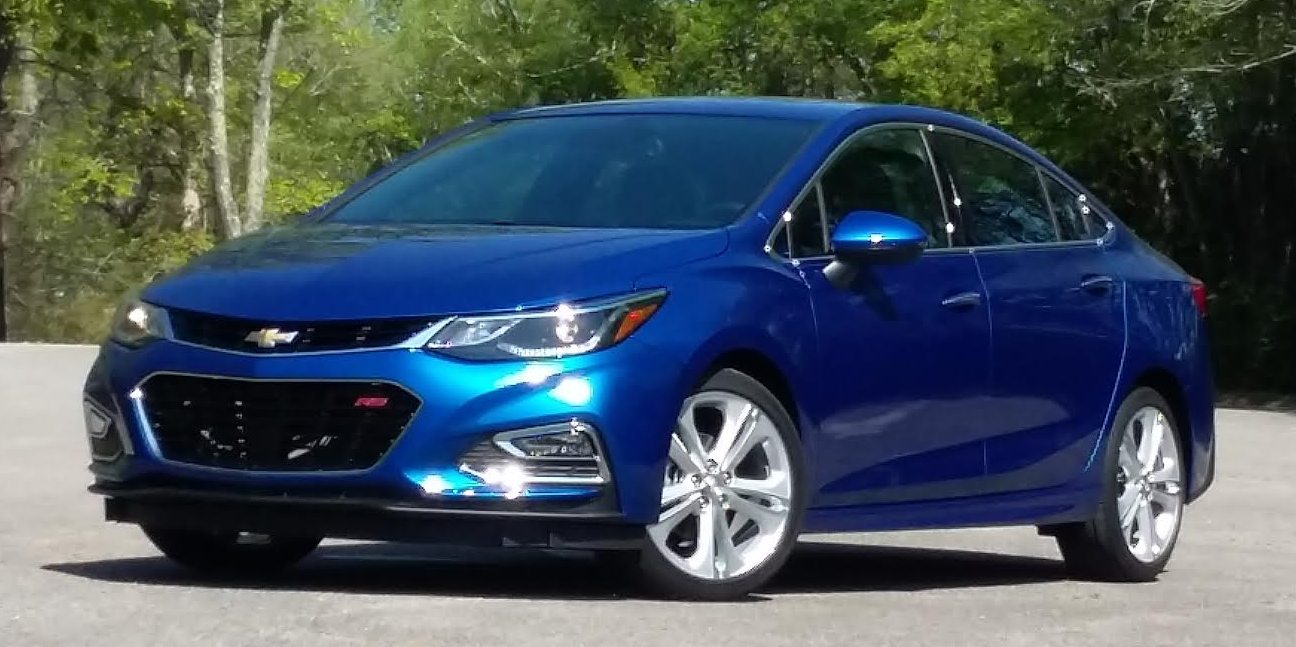 2016 Chevrolet Cruze The Daily Drive | Consumer Guide®