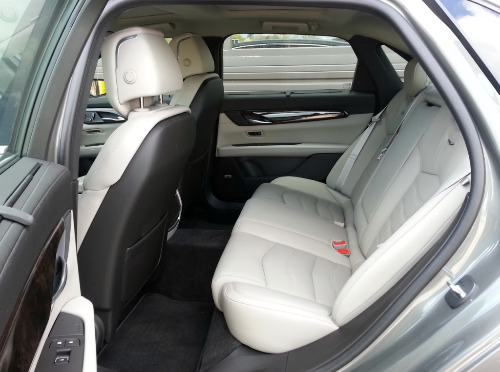 2016 Cadillac CT6 rear seat