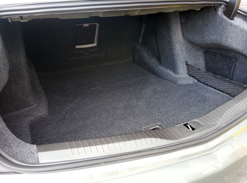 2016 Cadillac CT6 trunk 