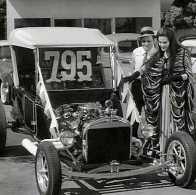 Lilly Munsters Goes Car Shopping, What Was The Munsters Car