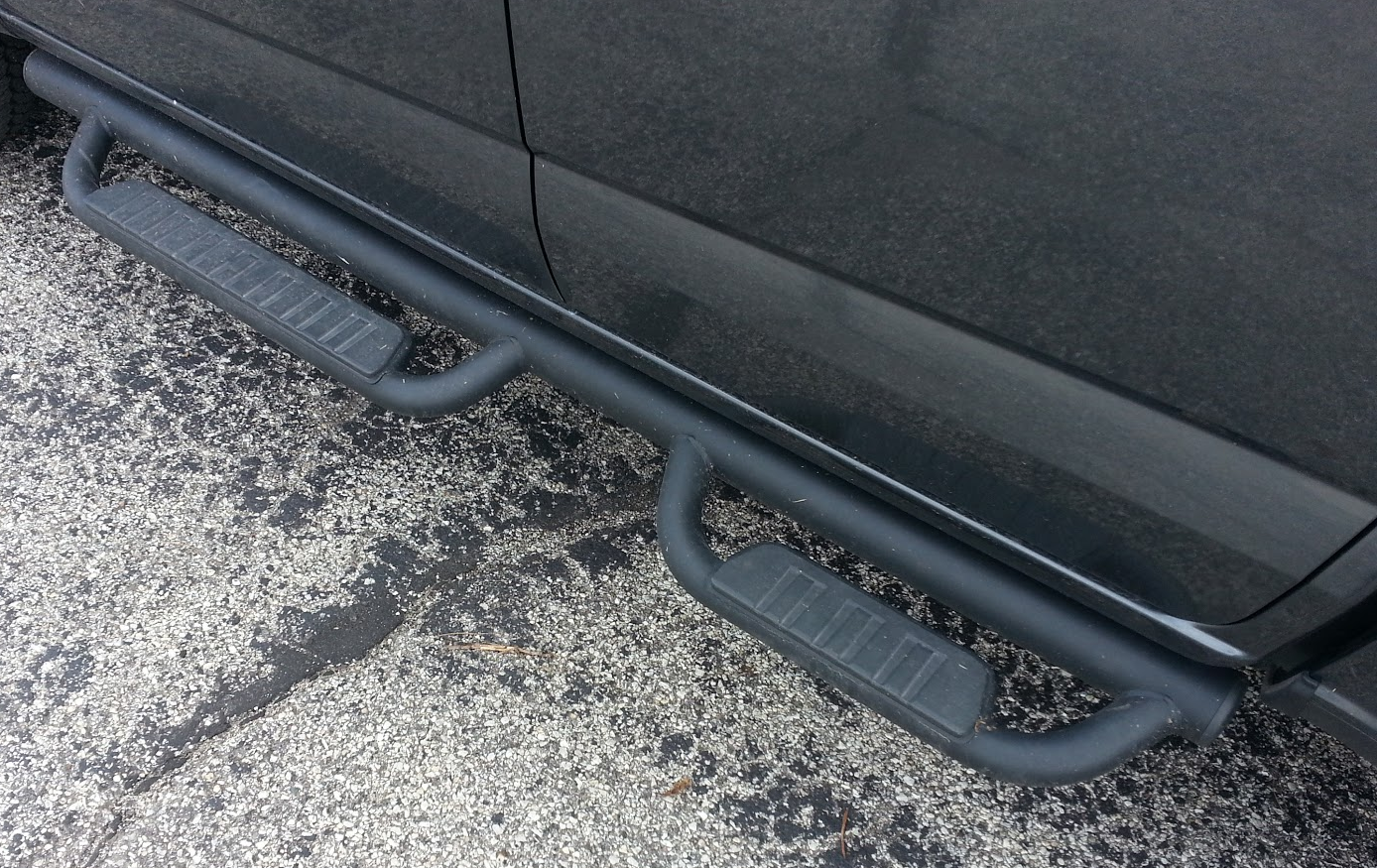 2016 Chevrolet Colorado running boards