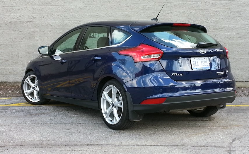 2016 Ford Focus in Kona Blue 