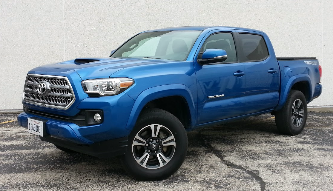 Test Drive: 2016 Toyota Tacoma TRD Sport | The Daily Drive | Consumer