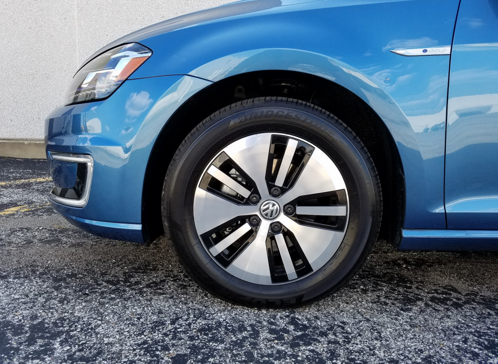 2016 Volkswagen e-golf wheels 