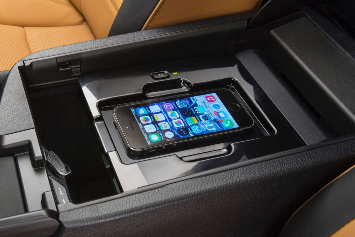 what-is-qi-wireless-charging-the-daily-drive-consumer-guide