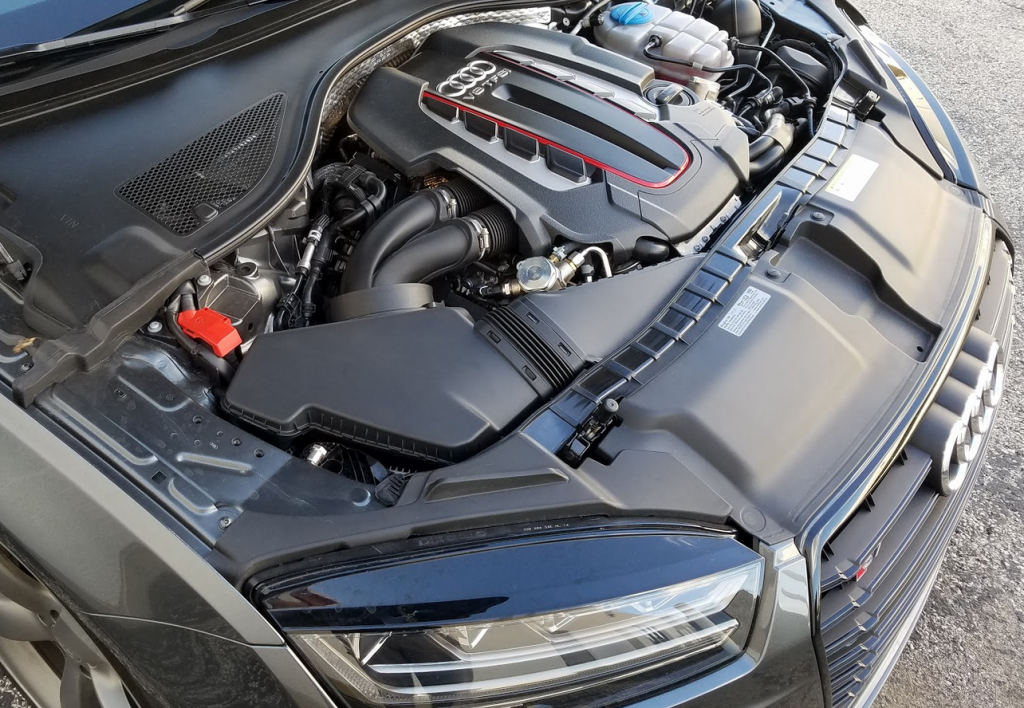 Audi S7 engine bay 