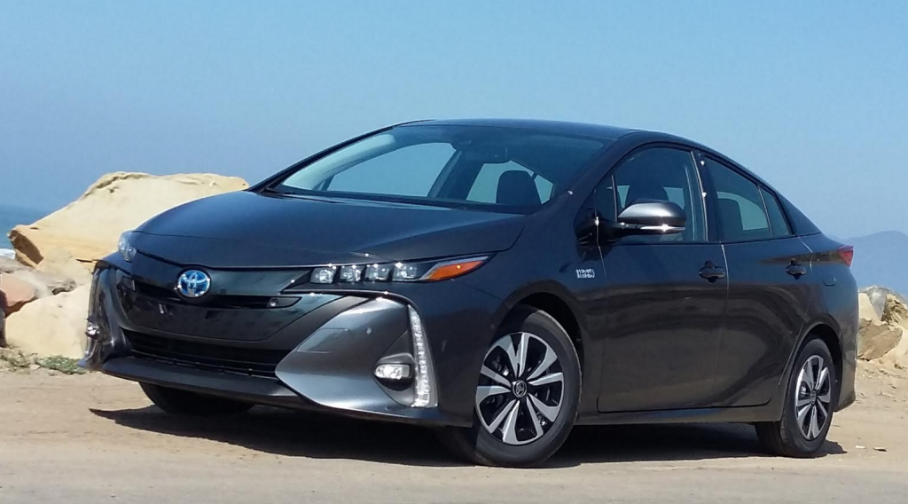 2017-toyota-prius-prime