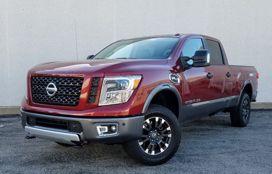 2017 nissan titan pro 4x