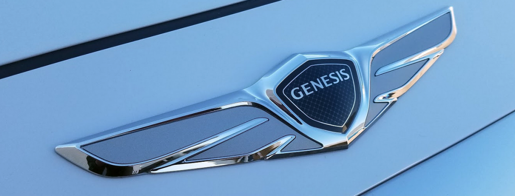 Genesis G90 badge 