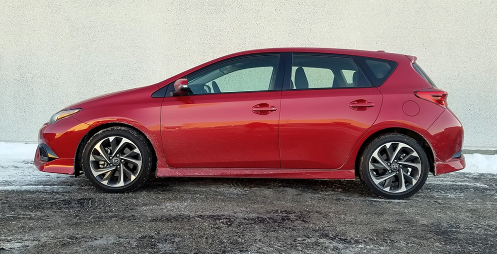 Quick Spin: 2017 Toyota Corolla iM | The Daily Drive | Consumer Guide®
