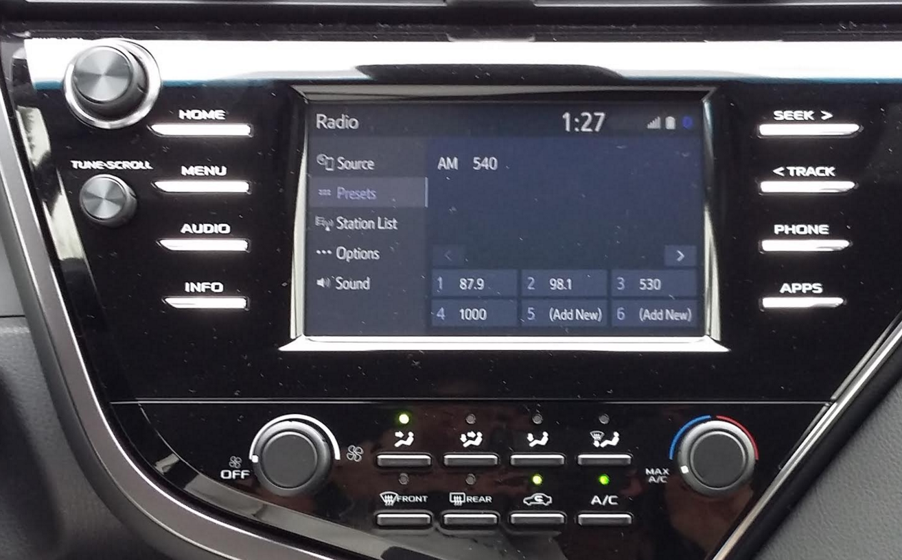 toyota camry with incontrol infotainment