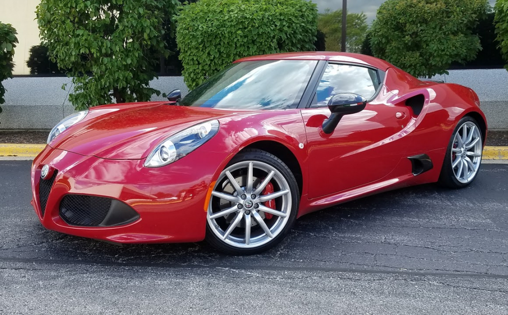 2017 Alfa Romeo 4C Coupe in Rosso Alfa Red 