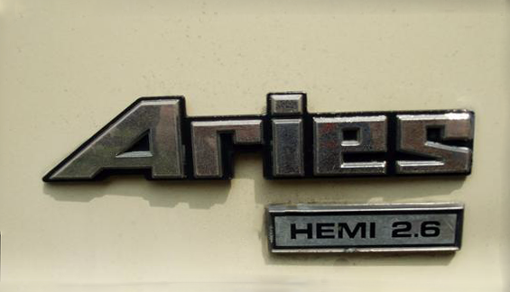 Hemi 2.6 Badge, Mitsubishi 2.6-liter Hemi
