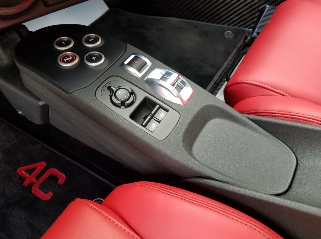 Alfa 4C Console 