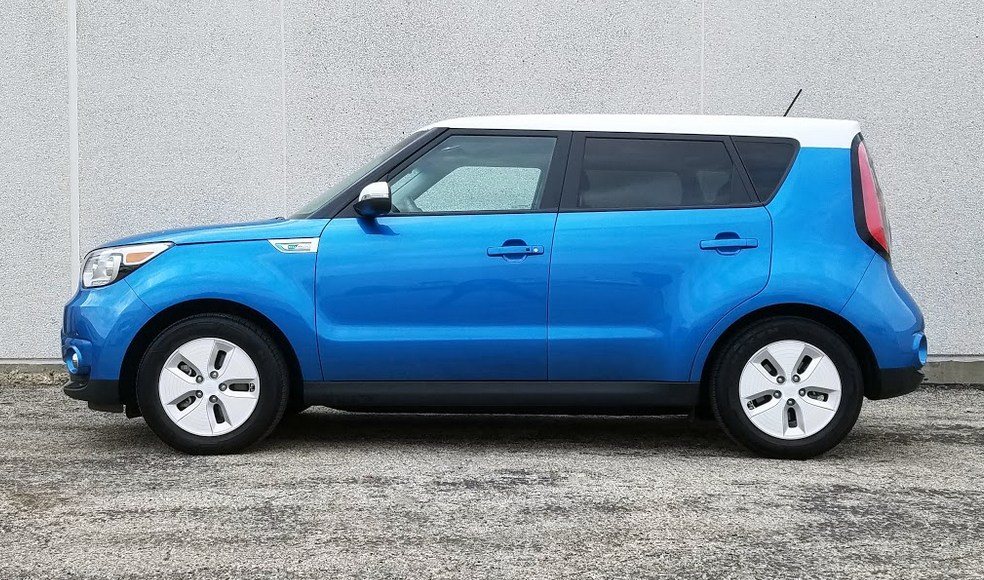 Kia Soul EV, White Wheels 