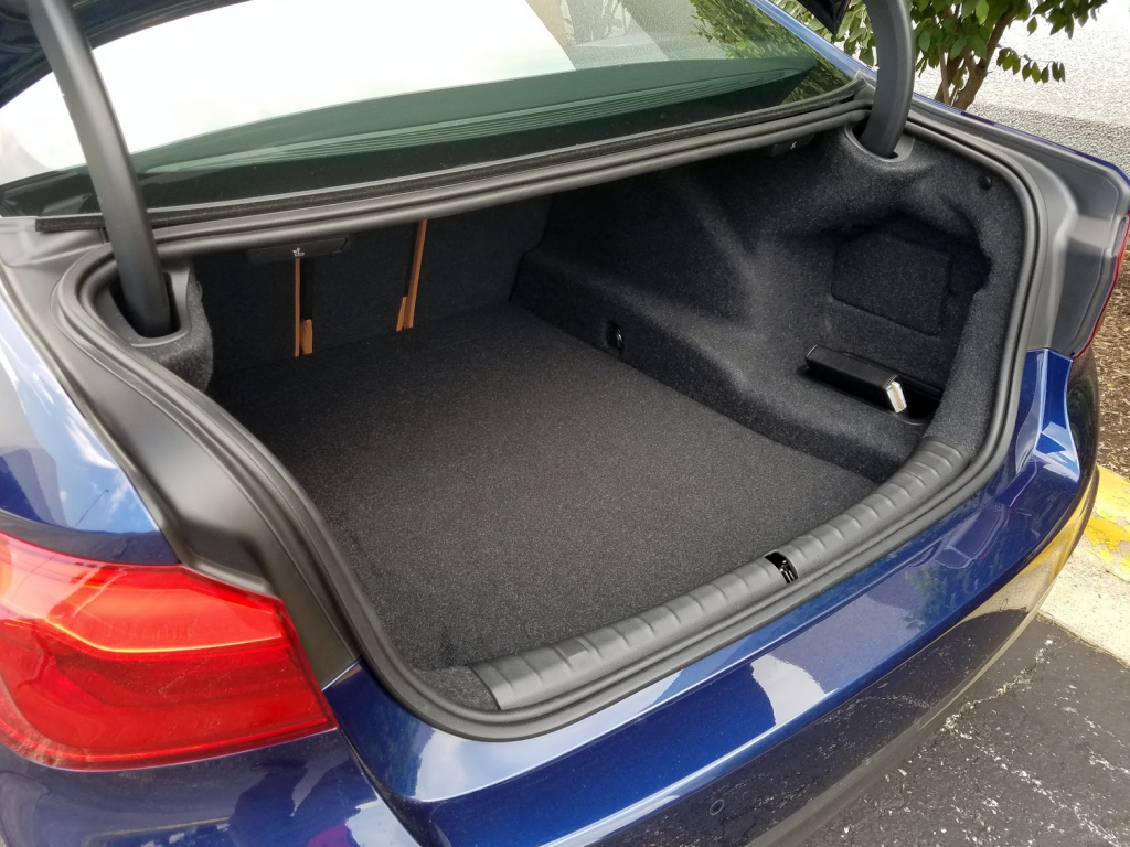5-Series Trunk Space 