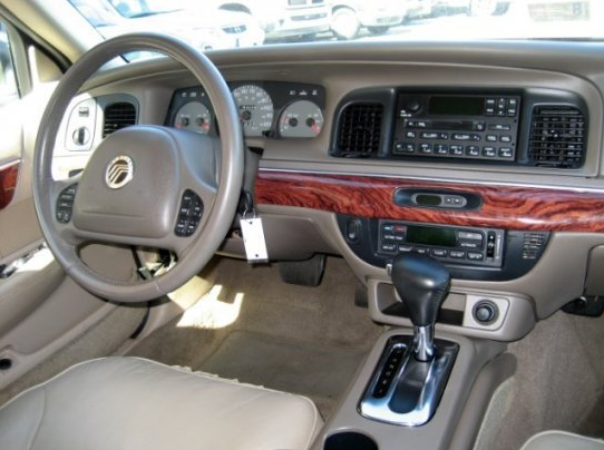 2001 Grand marquis Interior 