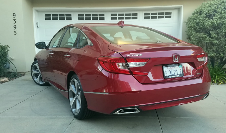 Test Drive: 2018 Honda Accord Touring 1.5T | The Daily Drive | Consumer ...