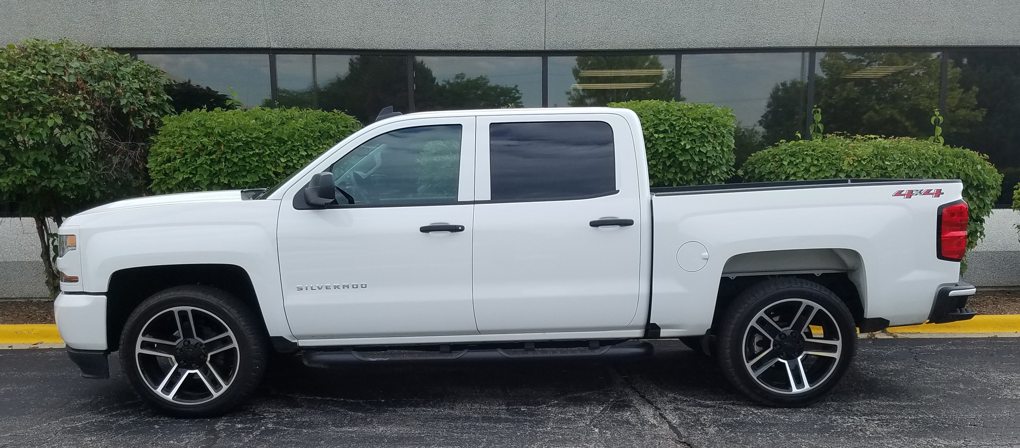 2018 Chevrolet Silverado 4x4 Crew Cab