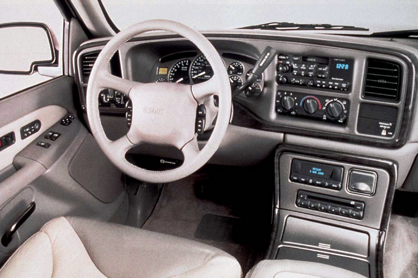 2001 GMC Sierra C3 Denali Quad-Cab Super-Cab *Driver Side Bottom Cover 2 Tone