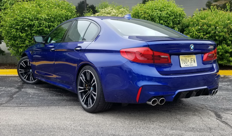 Test Drive: 2018 BMW M5 | The Daily Drive | Consumer Guide®