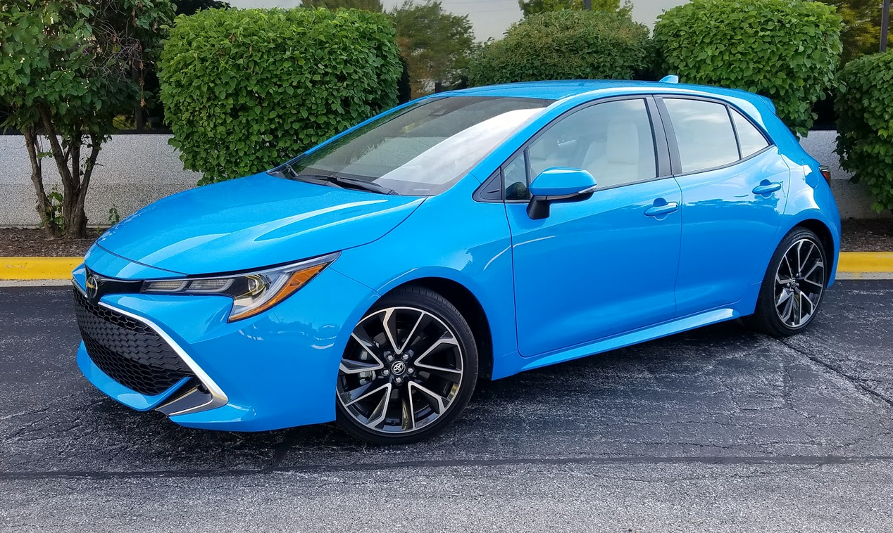 Test Drive: 2019 Toyota Corolla Hatchback XSE | The Daily Drive | Consumer Guide® The