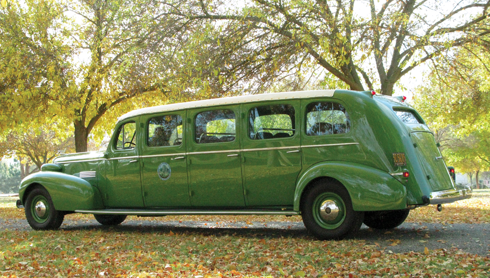 1937 Cadillac Series 75 Tour Bus