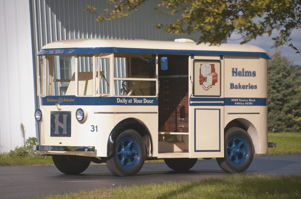 1933 Twin Coach Bakery Truck